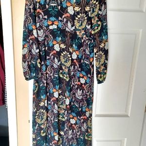 Zara women flower dress.